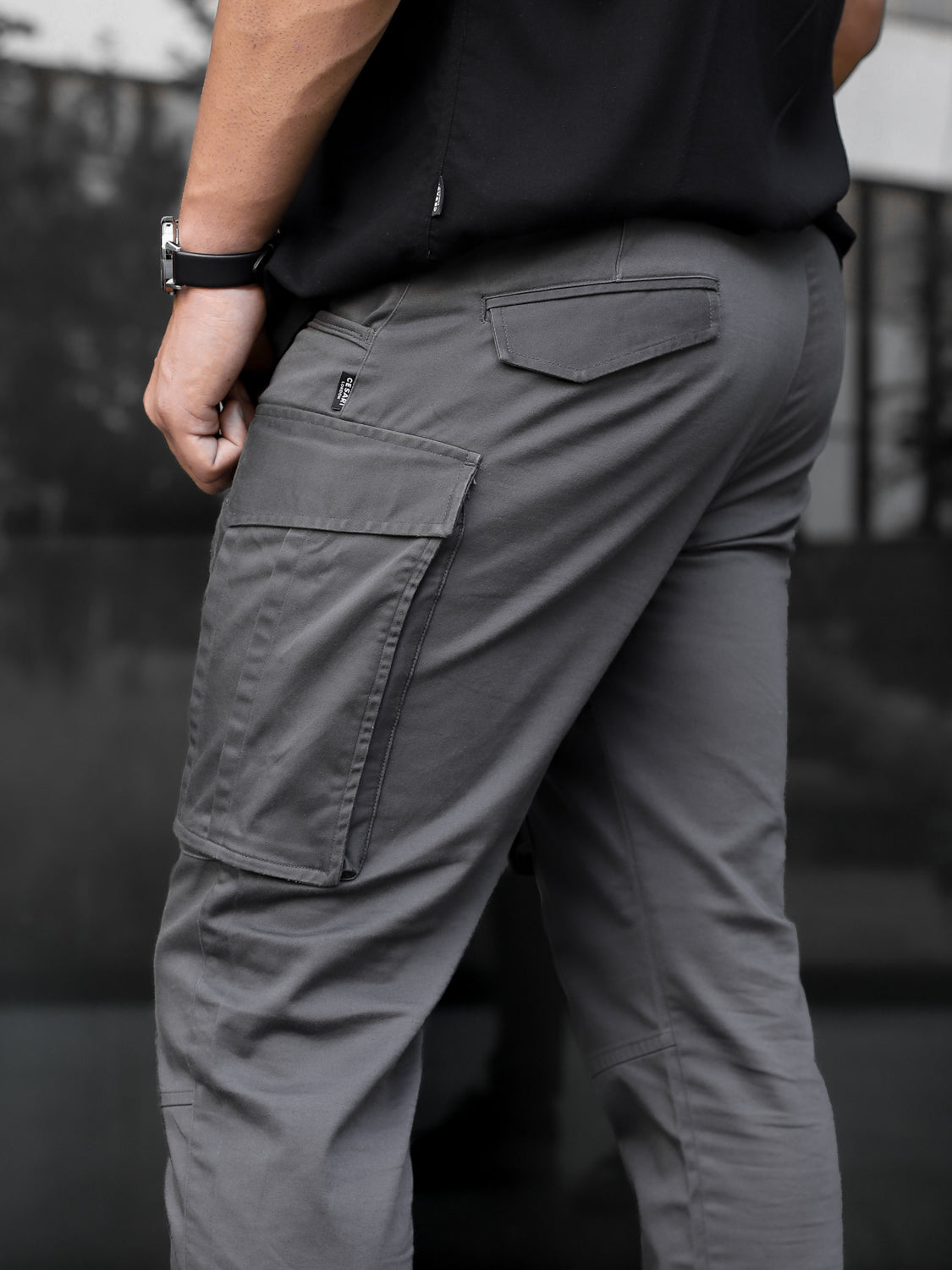 Black 7- Pocket Cargo Stretch Pants by CESARI LONDON - CESARI LONDON